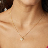COLLAR FLOR DE LOTO BAÑADO EN ORO