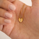COLLAR LOVE BAÑADO EN ORO