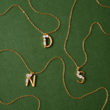 COLLAR INICIAL DINASTY BAÑADA EN ORO