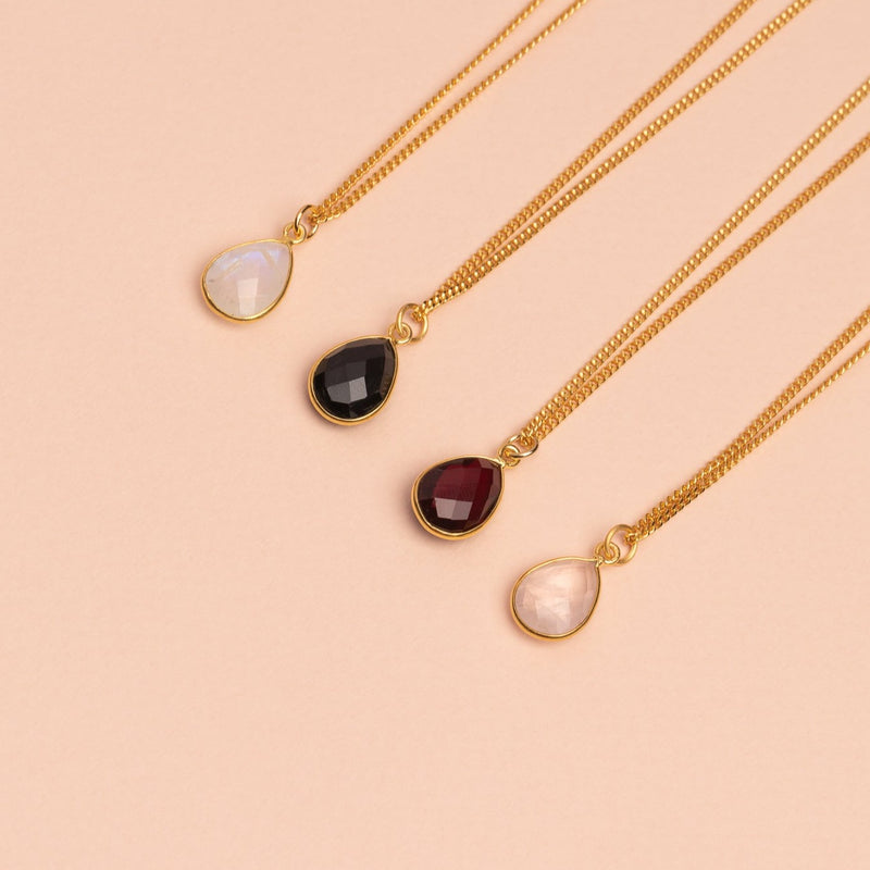 COLLAR VERA ÓNIX BAÑADO EN ORO | BOAZ JOYAS