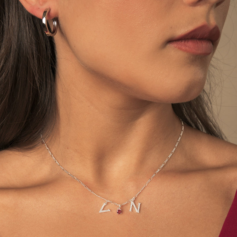 COLGANTE LETRA CIRCONES PLATA | BOAZ JOYAS