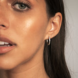 ARGOLLAS LISAS CIRCONES BAÑADAS EN ORO BLANCO 18MM
