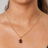 COLLAR VERA GRANATE BAÑADO EN ORO